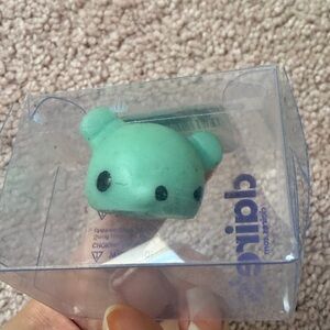 🔥10/$15 Claire’s Green Squish